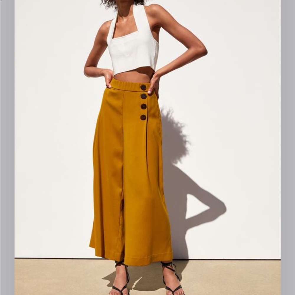 Cropped pants